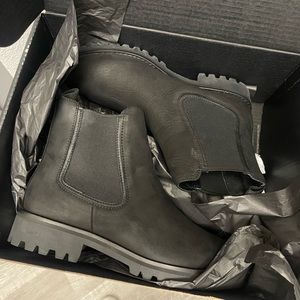 Thursday Boot Company Legend Chelsea Sz 7 NWT Black Matte